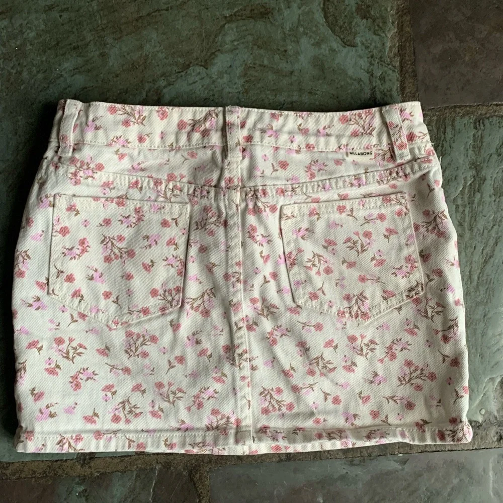 Billabong White Floral Denim Skirt with Pink Flowers
